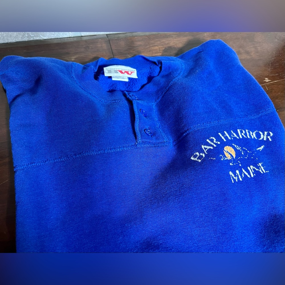 Vintage 90s Bassett Walker Bar Harbor Maine Sweatshirt, Henley. USA Medium Blue